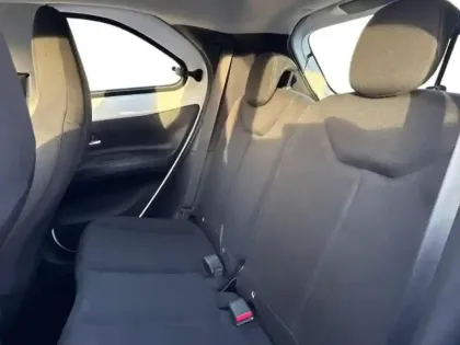 Photo 12 Toyota Aygo Gén. I Ph1 Dynamic 5