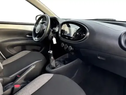 Photo 10 Toyota Aygo Gén. I Ph1 Dynamic 5