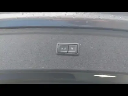 Photo 13 Audi Q5  50 TFSI e 299ch Avus quattro S tronic 7