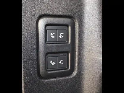 Photo 13 Land rover Defender  110 2.0 P300e PHEV Trophy Edition Keswick Green