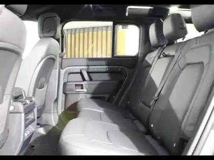 Photo 27 Land rover Defender  110 2.0 P300e PHEV Trophy Edition Keswick Green