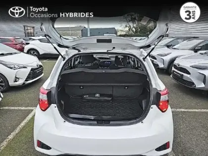 Photo 9 Toyota Yaris  100h Dynamic 5p RC19