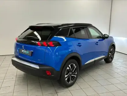 Photo 11 Peugeot 2008  e- 136ch GT