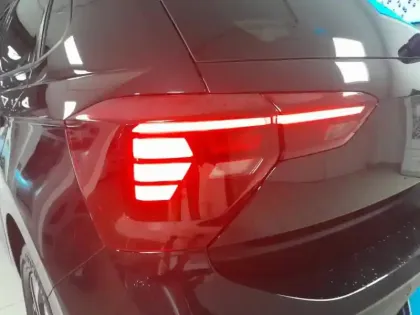 Photo 8 Volkswagen Polo  1.0 TSI 95ch VW Edition DSG7