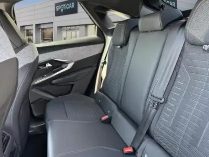 Photo 10 Peugeot 3008  1.2 Hybrid 136ch Allure e-DCS6