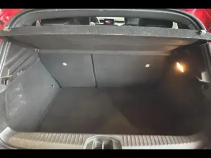 Photo 11 Renault Clio  1.6 E-Tech hybride 140ch Limited -21N