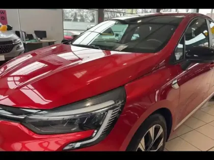 Photo 13 Renault Clio  1.6 E-Tech hybride 140ch Limited -21N