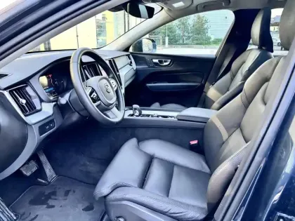 Photo 8 Volvo Xc60  T8 AWD Hybride rechargeable 310 ch+145 ch Geartronic 8