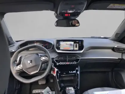 Photo 7 Peugeot 2008  Hybrid 145 e-DCS6