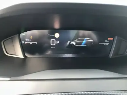 Photo 30 Peugeot 2008  Hybrid 145 e-DCS6