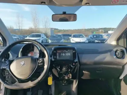 Photo 38 Peugeot 108  VTi 72ch S&S BVM5