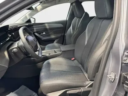 Photo 10 Peugeot 308  Hybrid 145 e-DCS6