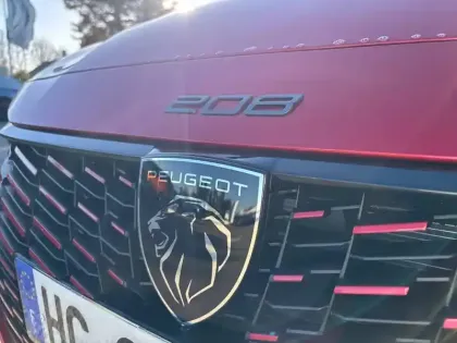 Photo 22 Peugeot 208  Hybrid 110 e-DCS6