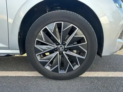 Photo 15 Skoda Kamiq  1.0 TSI Evo 110 ch DSG7