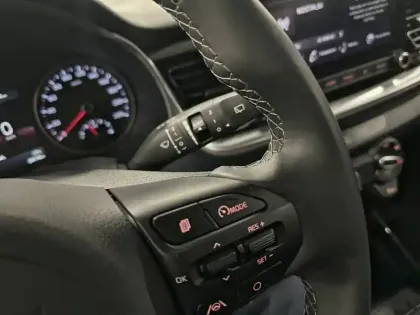 Photo 18 Kia Stonic  1.0 T-GDi 100 ch BVM6