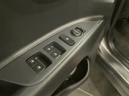 Photo 13 Kia Stonic  1.0 T-GDi 100 ch BVM6