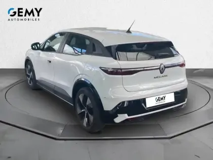 Photo 6 Renault Megane Gén. V (BCB) Ph1 Equilibre 5