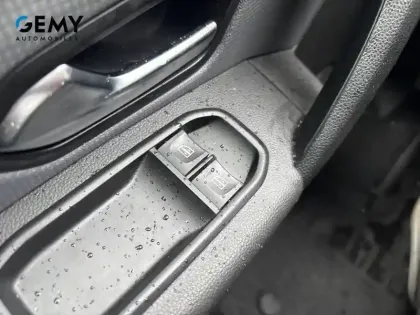 Photo 12 Renault EXPRESS (30) Gén. I Ph1 Confort 4