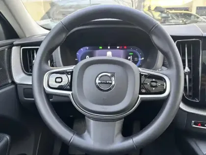 Photo 16 Volvo Xc60  T6 AWD Hybride rechargeable 253 ch+145 ch Geartronic 8