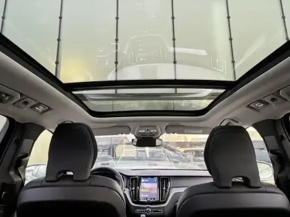 Photo 34 Volvo Xc60  T6 AWD Hybride rechargeable 253 ch+145 ch Geartronic 8