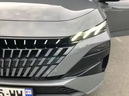 Photo 40 Peugeot 308  Hybrid 145 e-DCS6