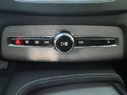 Photo 33 Volvo Xc90  T8 AWD Hybride Rechargeable 310+145 ch Geartronic 8 7pl