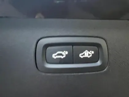 Photo 9 Volvo Xc90  T8 AWD Hybride Rechargeable 310+145 ch Geartronic 8 7pl