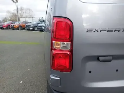 Photo 16 Peugeot Expert  CA FIXE M BLUEHDI 180 S&S EAT8