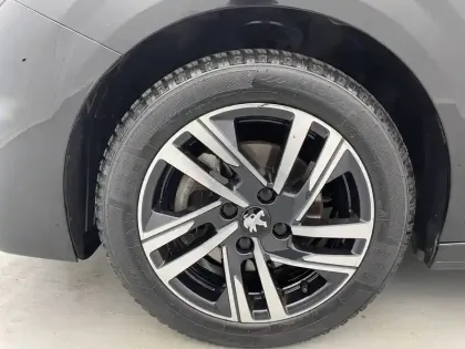 Photo 16 Peugeot 208  BlueHDi 100 S&S BVM6