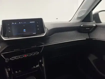 Photo 27 Peugeot 208  BlueHDi 100 S&S BVM6