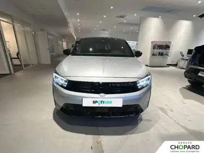 Photo 26 Opel Corsa  1.2 Turbo Hybrid 110 ch e-DCT6