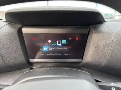 Photo 9 Citroën C4 e- 136 ch Automatique