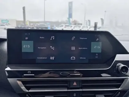 Photo 17 Citroën C4 e- 136 ch Automatique