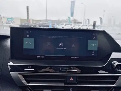 Photo 22 Citroën C4 e- 136 ch Automatique