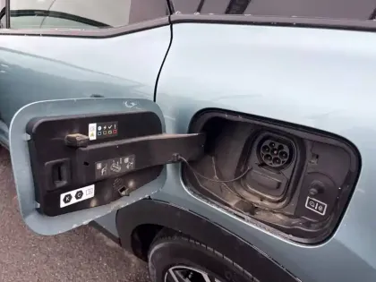 Photo 31 Citroën C4 e- 136 ch Automatique