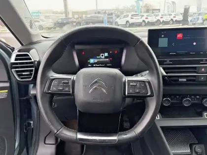 Photo 8 Citroën C4 e- 136 ch Automatique