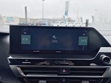 Photo 21 Citroën C4 e- 136 ch Automatique