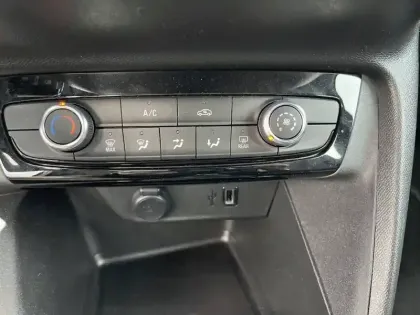 Photo 22 Opel Corsa  1.2 75 ch BVM5