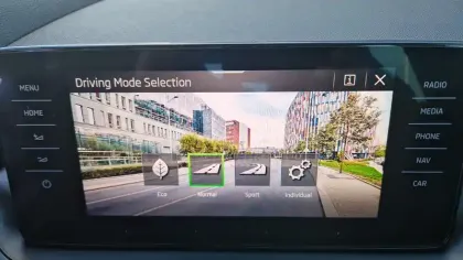 Photo 9 Skoda Kamiq  1.0 TSI Evo 110 ch DSG7