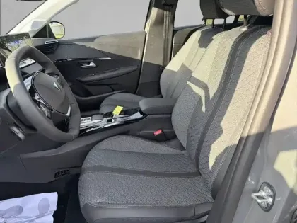 Photo 10 Peugeot 208  Hybrid 110 e-DCS6