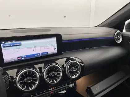 Photo 94 Mercedes CLA  Shooting Brake 250 e Hybrid EQ 8G-DCT