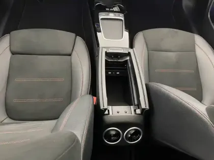 Photo 98 Mercedes CLA  Shooting Brake 250 e Hybrid EQ 8G-DCT