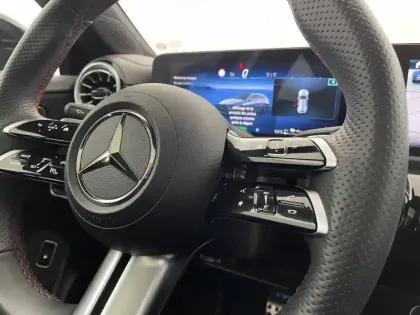 Photo 92 Mercedes CLA  Shooting Brake 250 e Hybrid EQ 8G-DCT