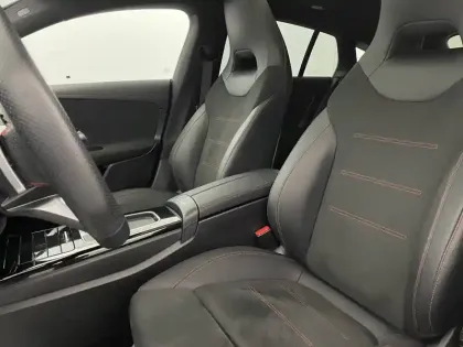 Photo 82 Mercedes CLA  Shooting Brake 250 e Hybrid EQ 8G-DCT