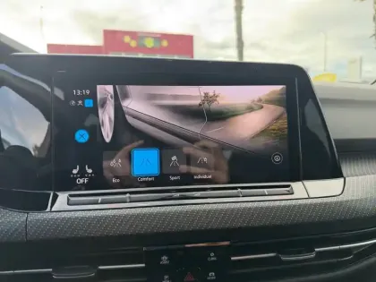 Photo 15 Volkswagen Golf  2.0 TDI SCR 150 DSG7