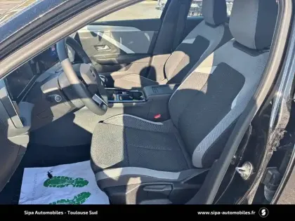 Photo 8 Opel Astra  1.2 Turbo 110 ch BVM6