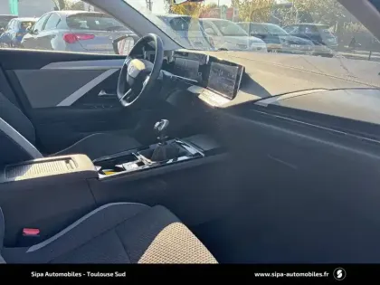 Photo 18 Opel Astra  1.2 Turbo 110 ch BVM6