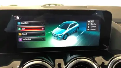 Photo 21 Mercedes GLA  200 7G-DCT