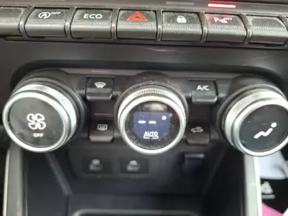 Photo 40 Dacia Duster  Blue dCi 115 4x2