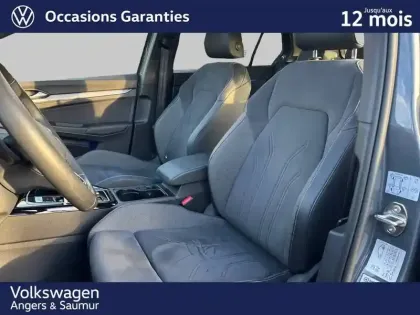 Photo 11 Volkswagen Golf  1.5 eTSI EVO2 150 DSG7